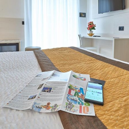 Hotel Adler Alassio Luaran gambar