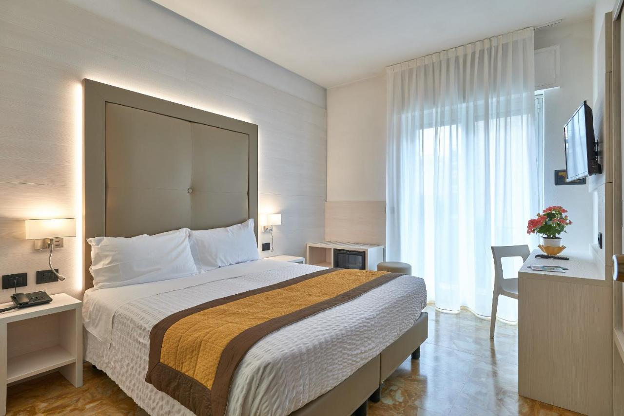 Hotel Adler Alassio Luaran gambar