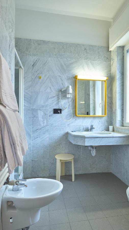 Hotel Adler Alassio Luaran gambar